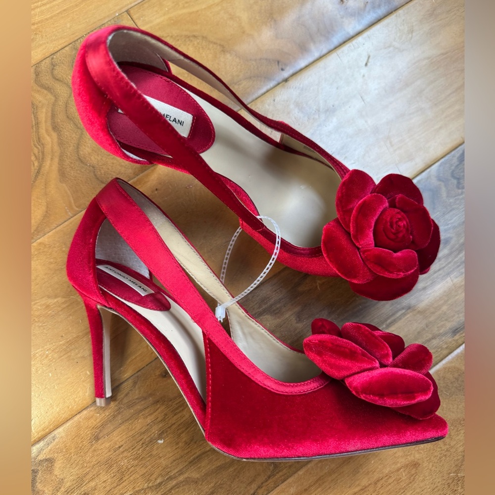 NWT ANTONIO MELANI Ester Velvet Flower Heel Pumps Sz 8 (no original box) - Picture 2 of 9